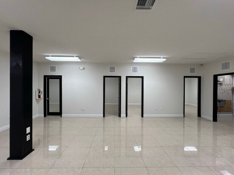 More Photos Of 2470 NW 102nd Pl, Doral Storefront Retail Office For Sale