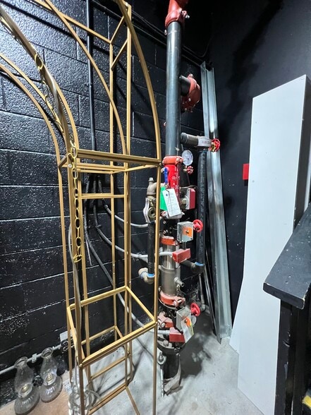 More Photos Of 3181 W Alameda Ave, Denver General Retail For Sale