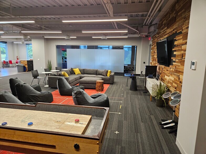 More Photos Of 4107 Mallory Ln, Franklin Medical For Sale