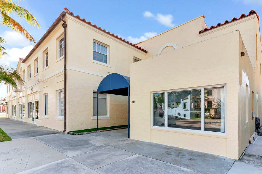 More Photos Of 214 Brazilian Ave, Palm Beach Office For Lease