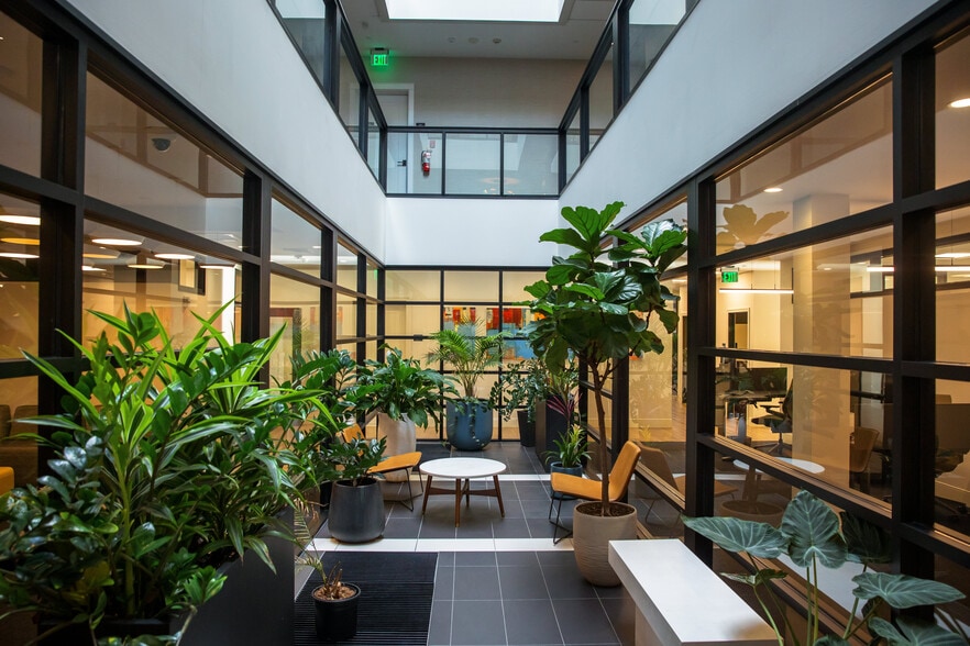 More Photos Of 25 Maplewood Ave, Portsmouth Office Residential For Sale
