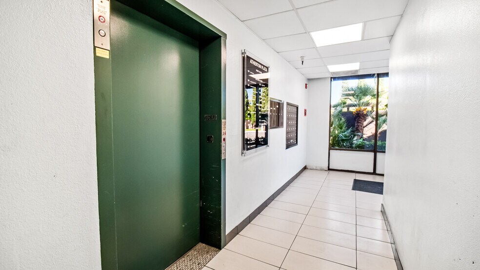 More Photos Of 5500 Atherton St, Long Beach Medical For Lease