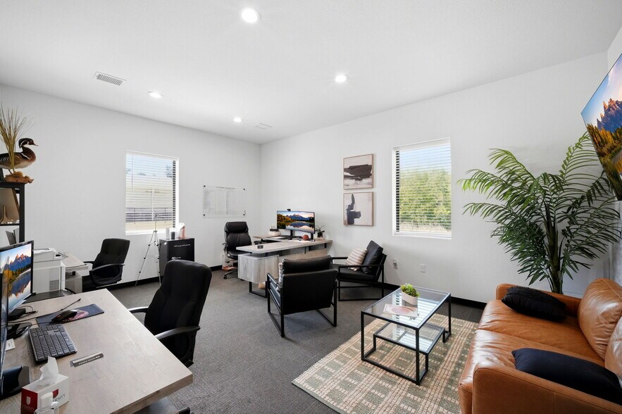 More Photos Of 23309 Kuykendahl Rd, Tomball Office For Sale