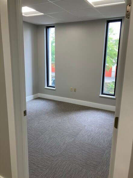 More Photos Of 1064 Gardner Rd, Charleston Medical For Lease