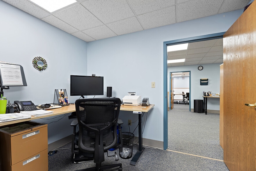 More Photos Of 219 Capitol St, Augusta Office For Lease