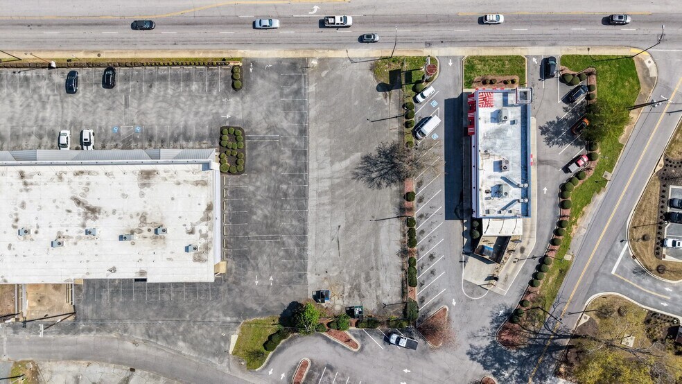 More Photos Of 2703 N Main St, Anderson Land For Lease