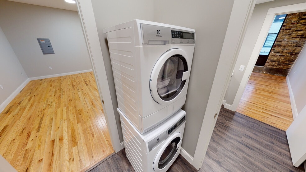 More Photos Of 340 N Sibley St, Saint Paul Apartments For Lease