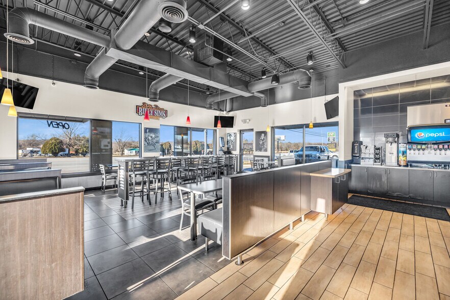 More Photos Of 13481 S State Highway 51, Coweta Fast Food For Sale