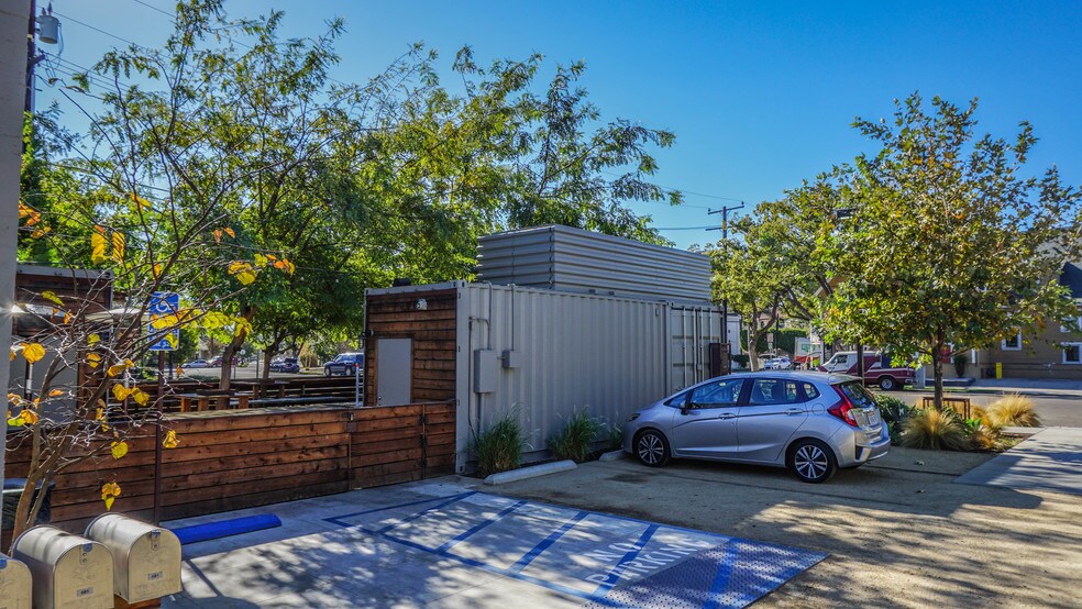 More Photos Of 613 E Santa Ana Blvd, Santa Ana Storefront Retail Residential For Lease