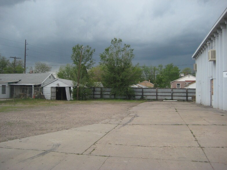 More Photos Of 1241 S Lipan St, Denver Warehouse For Sale