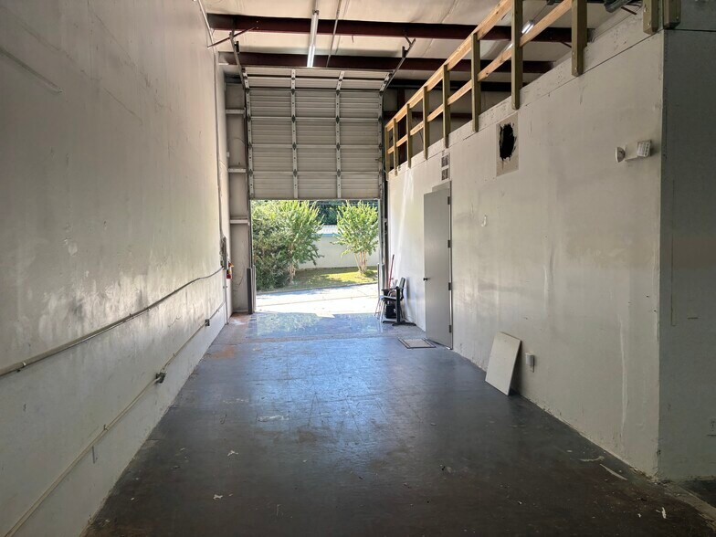 More Photos Of 2910 Cole Ct, Norcross Industrial For Lease