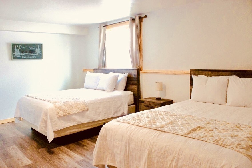 More Photos Of 229 N Hayden St, West Yellowstone Hotel For Sale