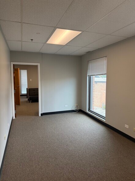 More Photos Of 9930 Derby Ln, Westchester Office For Sale