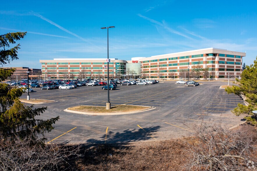 More Photos Of 5151 Corporate Dr, Troy Office For Sale