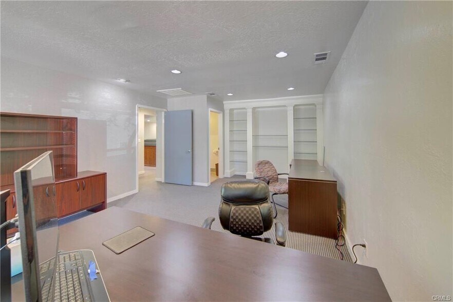 More Photos Of 1026 Sheridan Ave, Chico Office For Sale