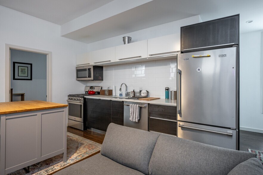 More Photos Of 2234-2236 N Western Ave, Chicago Apartments For Sale