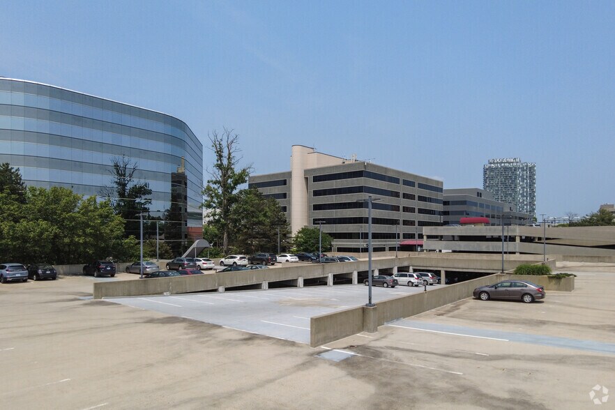 More Photos Of 8609 Westwood Center Dr, Vienna Coworking Space