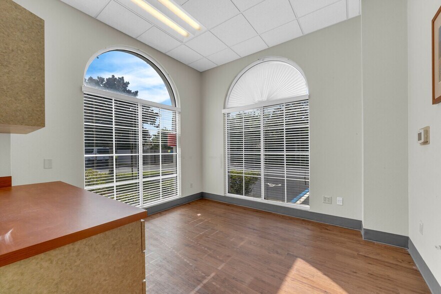 More Photos Of 2285 N Central Ave, Kissimmee Medical For Lease