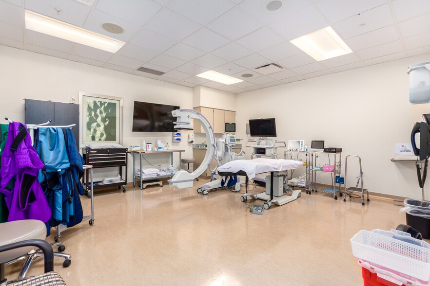 More Photos Of 3090 N 3rd Ave, Phoenix Medical For Sale