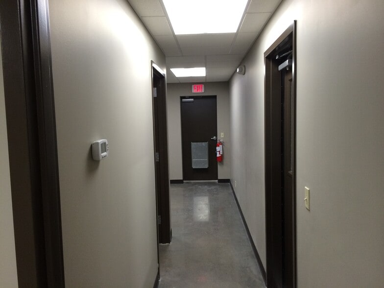 More Photos Of 537 S Victor Ave, Tulsa Office For Lease