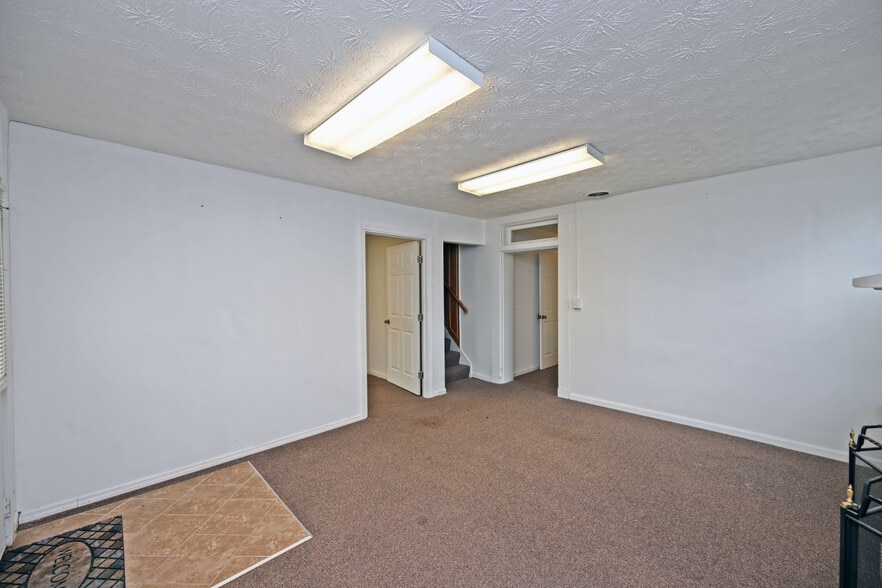 More Photos Of 9101 N Dixie Dr, Dayton Storefront Retail Office For Sale