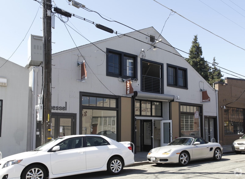 More Photos Of 471-475 25th St, Oakland Warehouse For Lease