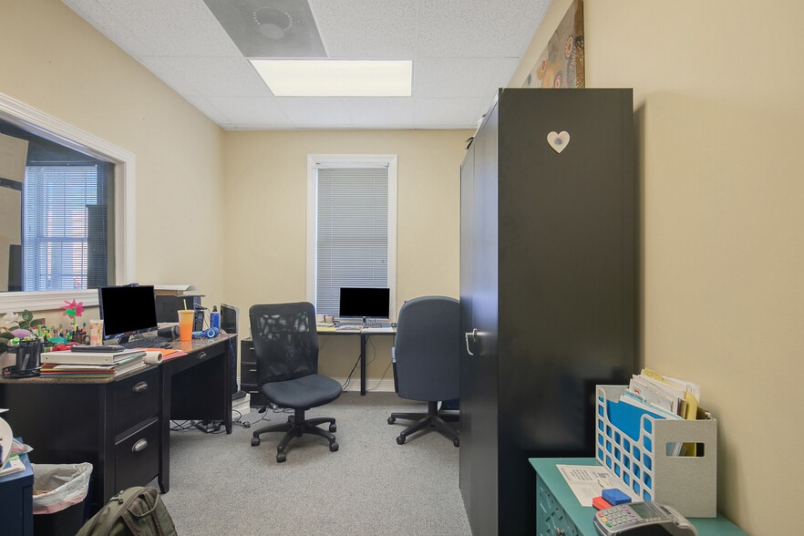 More Photos Of 2915 Raeford Rd, Fayetteville Medical For Lease