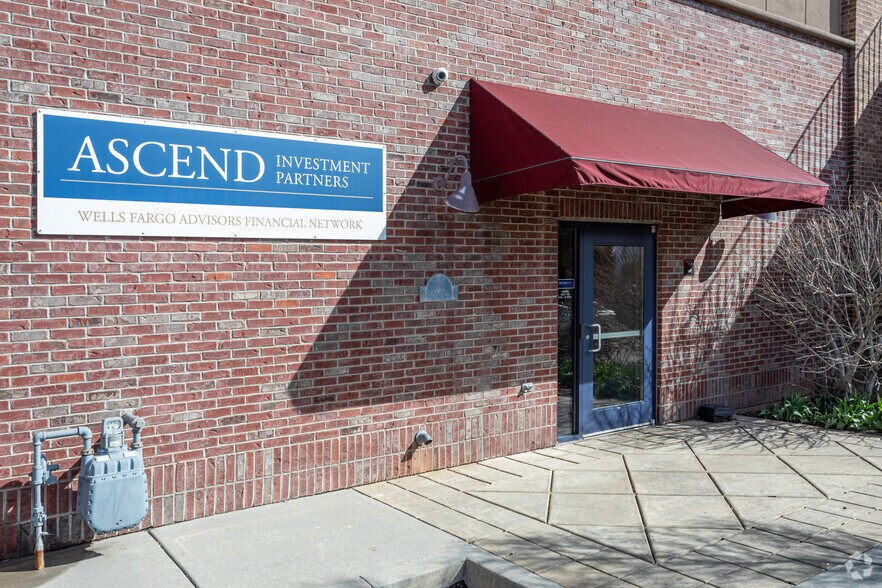 More Photos Of 175 25th St, Ogden Storefront Retail Office For Lease