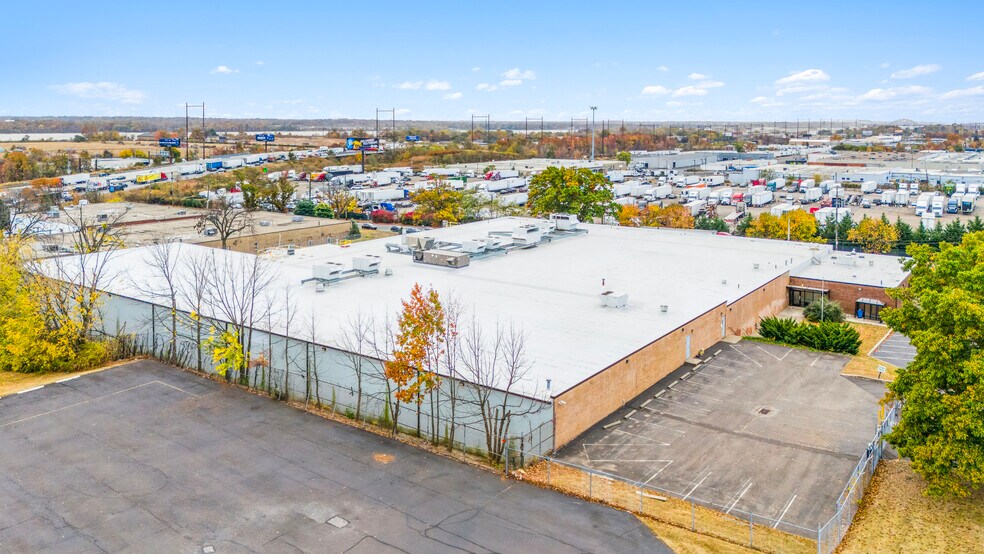 More Photos Of 9001 Torresdale Ave, Philadelphia Warehouse For Lease