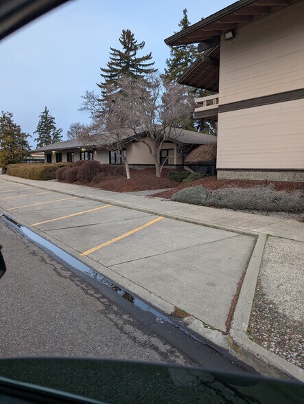 More Photos Of 701 N 1st St, Yakima Medical For Lease