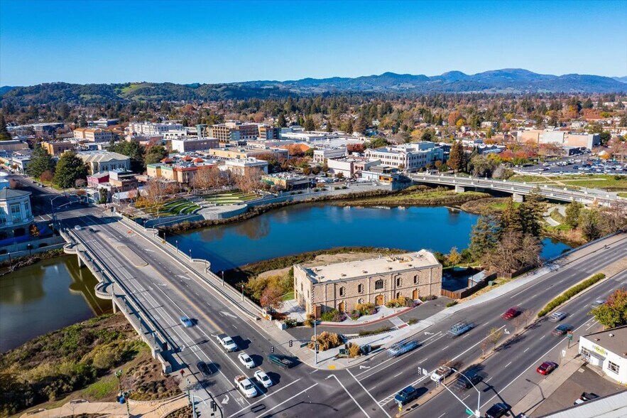 Primary Photo Of 920-930 3rd St, Napa Flex For Lease