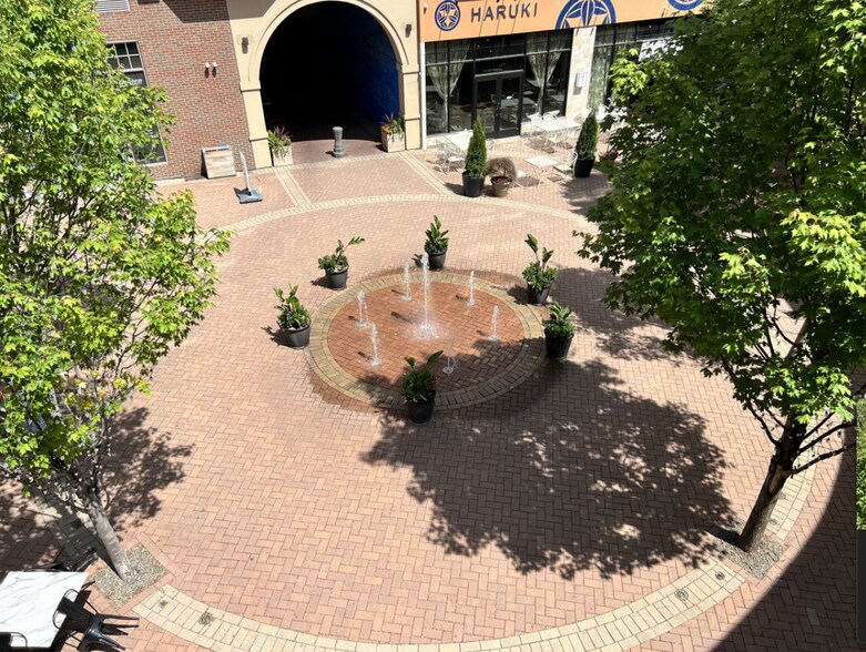 More Photos Of 515 West Ave, Norwalk Unknown For Lease
