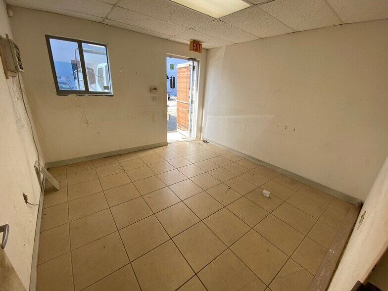 More Photos Of 13355-13385 NW 47th Ave, Opa-locka Warehouse For Sale