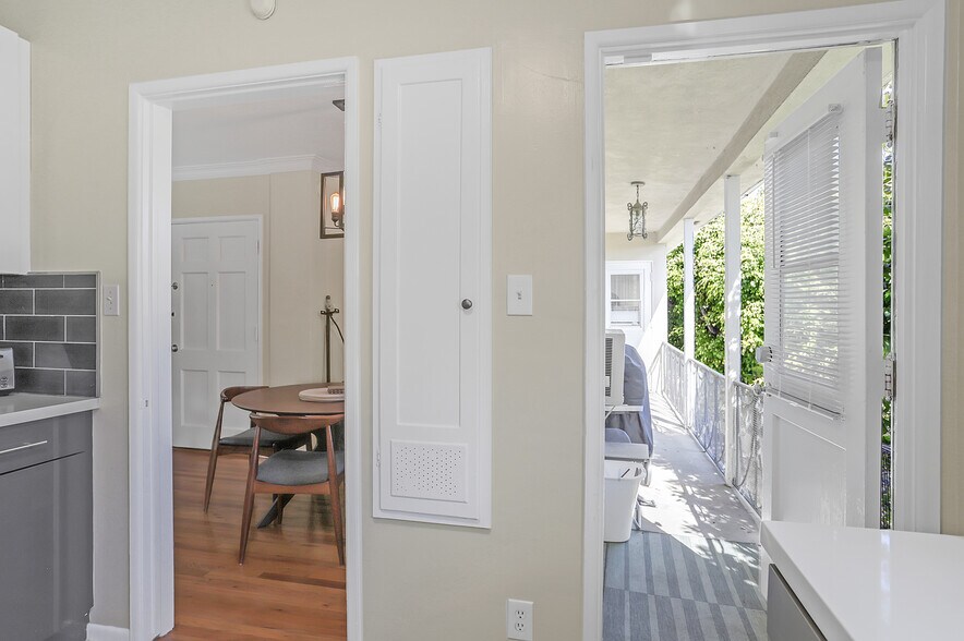 More Photos Of 801-811 26th St, Santa Monica Apartments For Sale