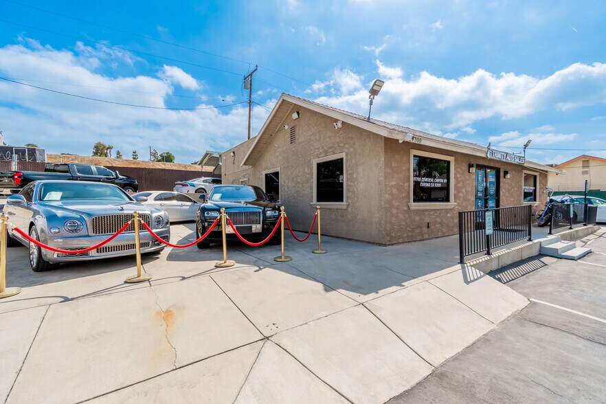More Photos Of 19700 Temescal Canyon Rd, Corona Freestanding For Lease