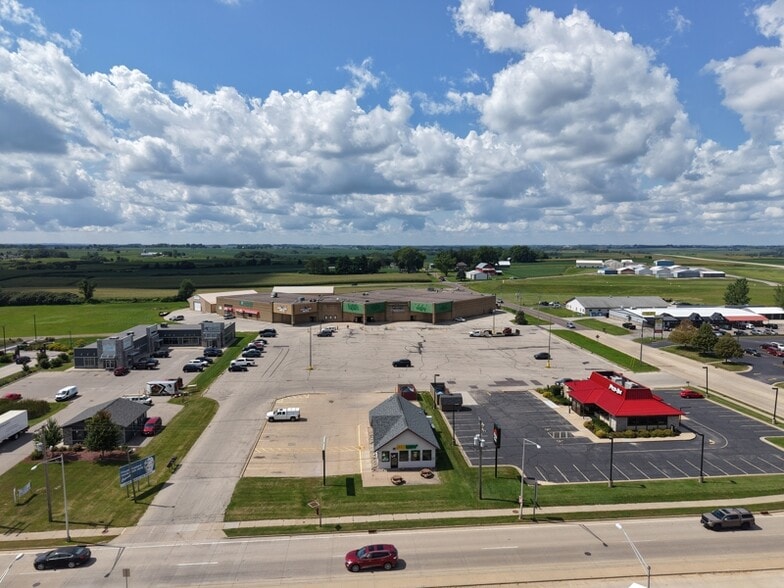 More Photos Of 1230 N Main St, Viroqua Freestanding For Sale