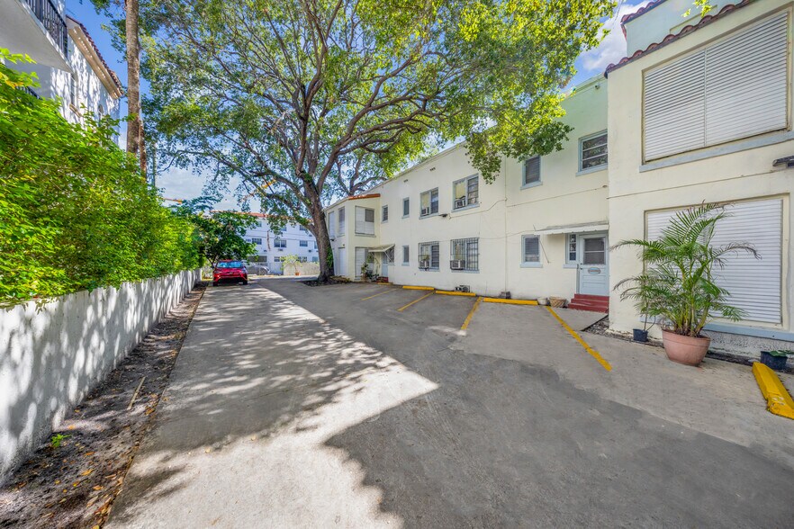 More Photos Of 315 Navarre Ave, Coral Gables Apartments For Sale