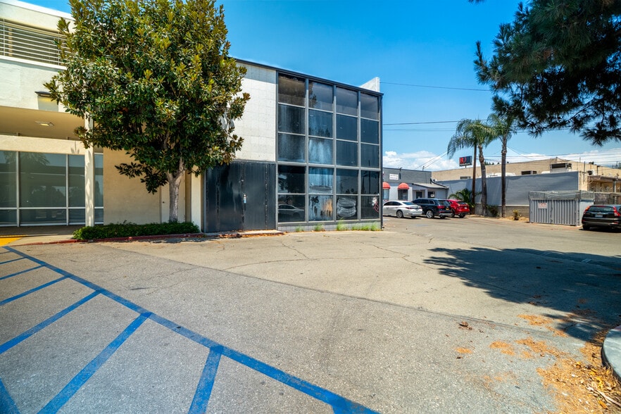 More Photos Of 247 E Highland Ave, San Bernardino Office Residential For Sale