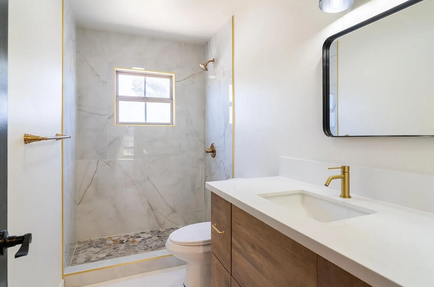 More Photos Of 3767 7th Ave, San Diego Multifamily For Sale