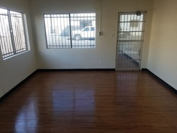 More Photos Of 964 W 9th St, Upland Unknown For Lease