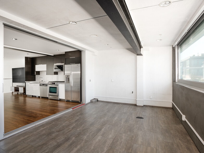 More Photos Of 215-237 California St, El Segundo Loft Creative Space For Lease