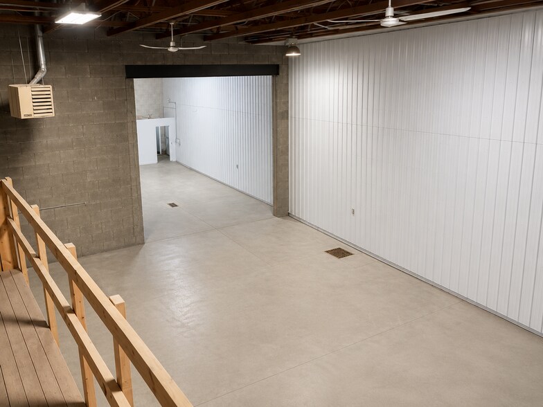 More Photos Of 4907 1st Ave, Edson Light Distribution For Lease