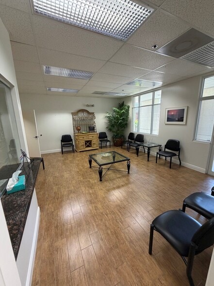More Photos Of 681 Goodlette Rd N, Naples Medical For Sale