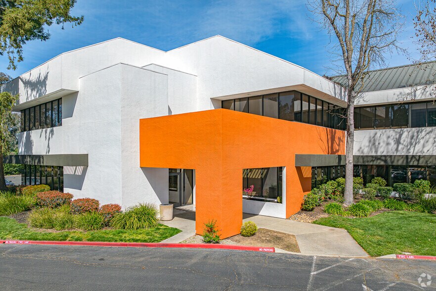 More Photos Of 1451 River Park Dr, Sacramento Office For Lease