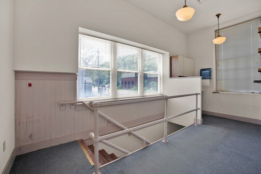 More Photos Of 2 Waln St, Wellsboro Office For Sale