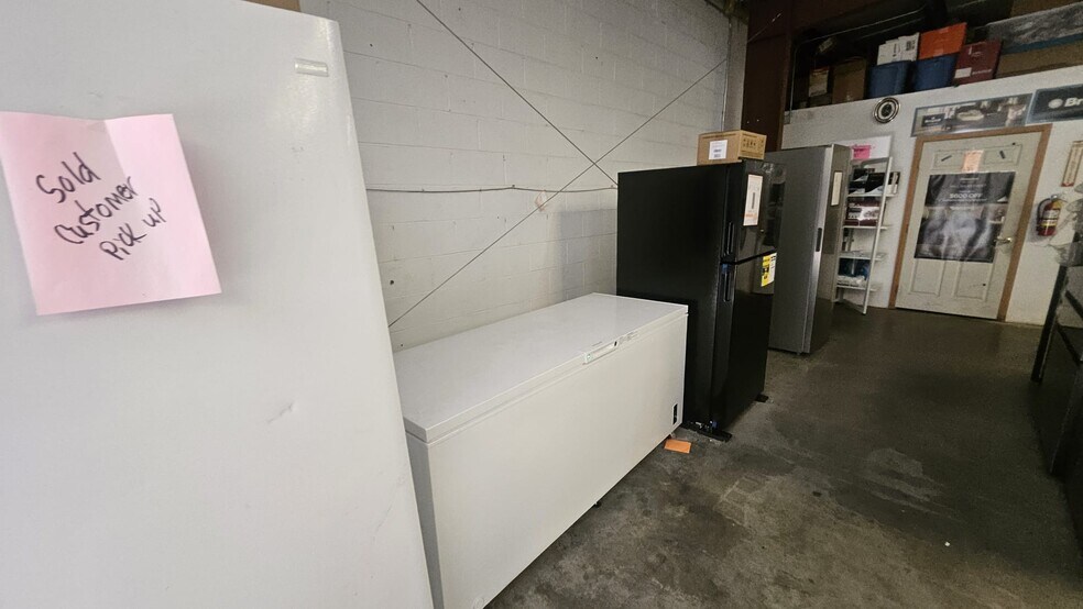More Photos Of 6408 Lake Isabella Blvd, Lake Isabella Storefront For Sale