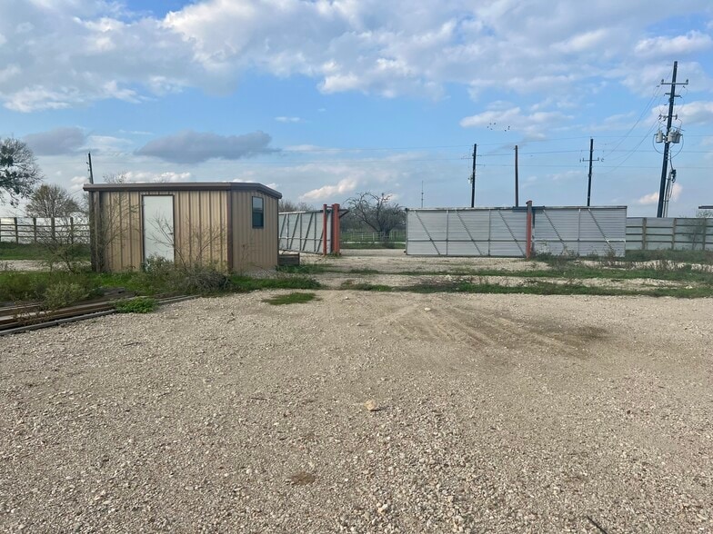 More Photos Of 36847 Richard Frey Rd, Hempstead Light Manufacturing For Lease
