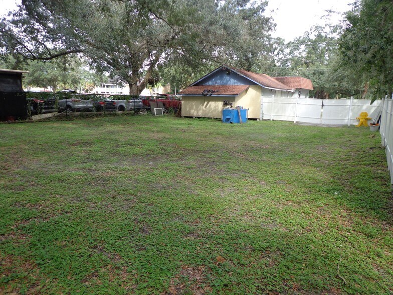 More Photos Of 1904 W Waters Ave, Tampa Freestanding For Sale