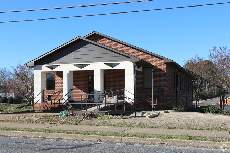 More Photos Of 202 Canton Rd, Cumming Office For Lease