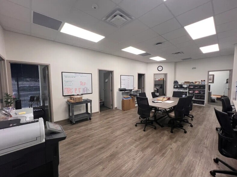 More Photos Of 5207 Essen Ln, Baton Rouge Unknown For Lease